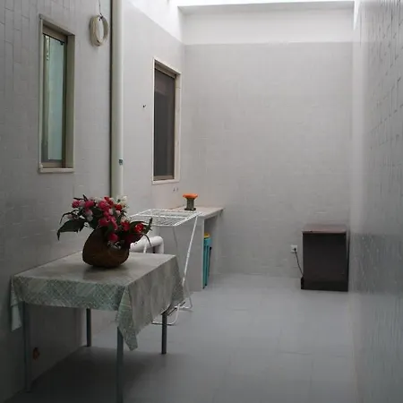 Casa Vacanze Augusta בית נופש טורה קולימנה